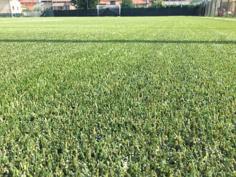 artificialturf 人工芝　イタリアのサッカー場の人工芝拡大写真